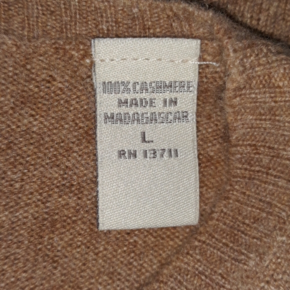 VALERIE STEVENS 100% CASHMERE TEE - Picture 3 of 4
